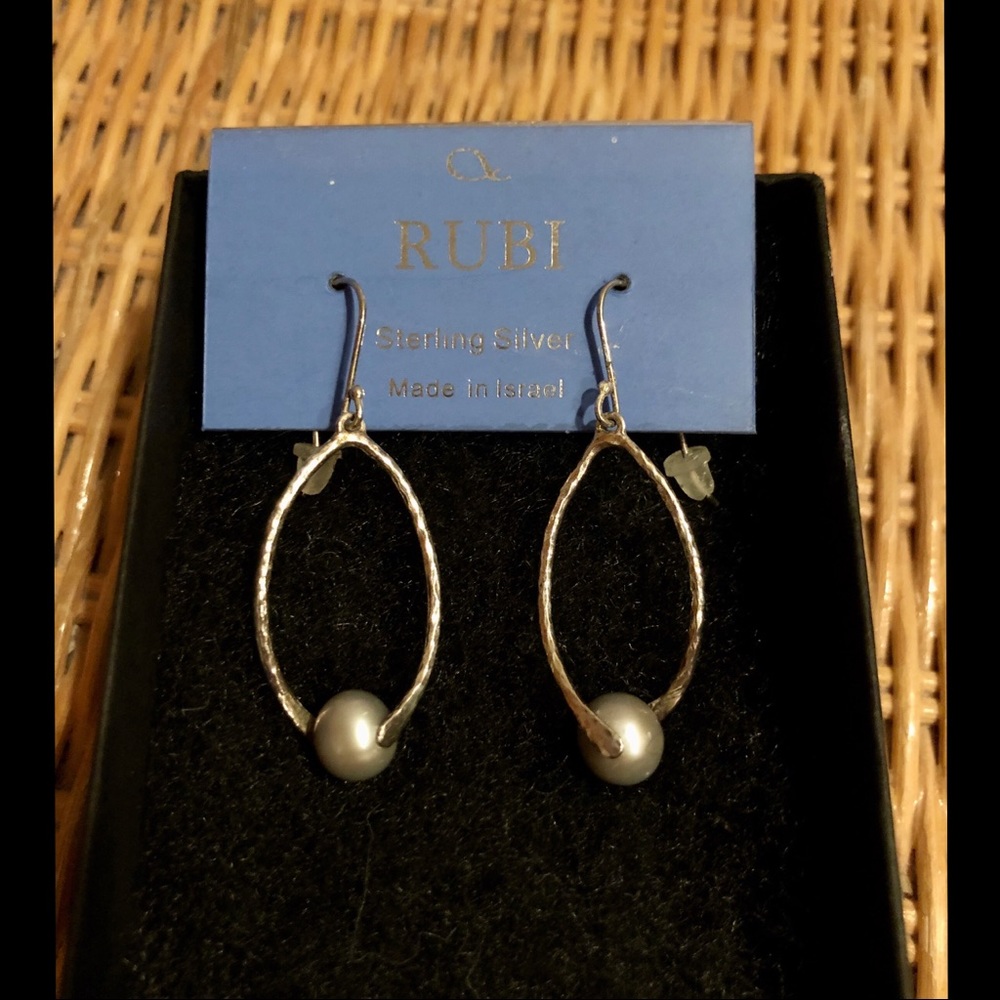 RUBI sterling silver pearl earrings